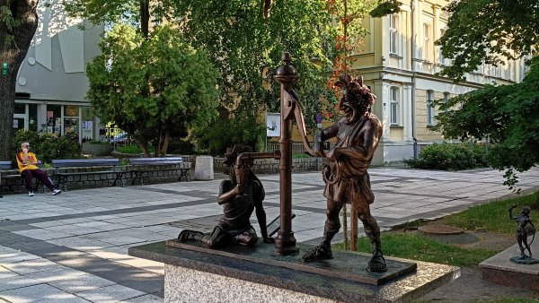 Tu znajdziesz bachusika!